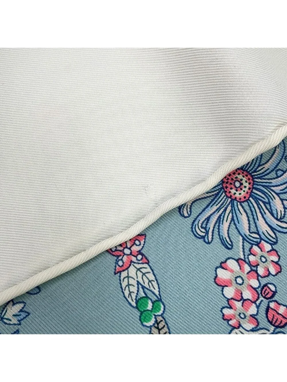 Hermes Scarf Carre 90 Brides de Gala en Fleurs White